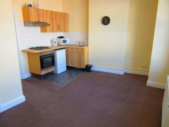 1 bedroom Flat to re...